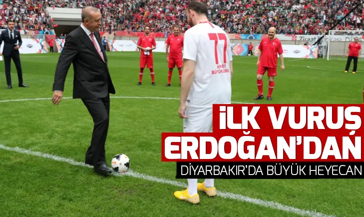 Erdoğan ünlüler karması maçını başlattı