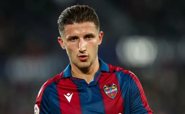 Trabzonspor transferi bitirdi! Enis Bardhi 3 yıllık sözleşmeye imza atacak