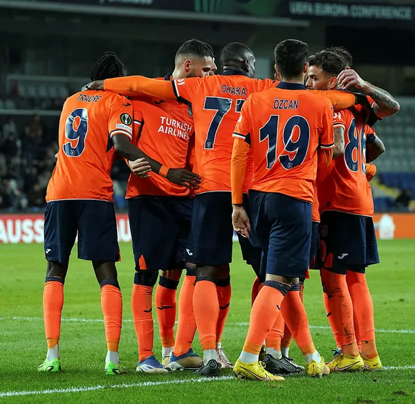 Avrupa’da fetih gecesi! Dört maçta gelen zafer sonrası Türkiye’nin ülke puanı uçuşa geçti! Fenerbahçe Trabzonspor Başakşehir Sivasspor...