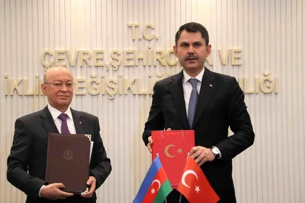 Türkiye ile Azerbaycan arasında inşaat alanında mutabakat zaptı imzalandı - 1