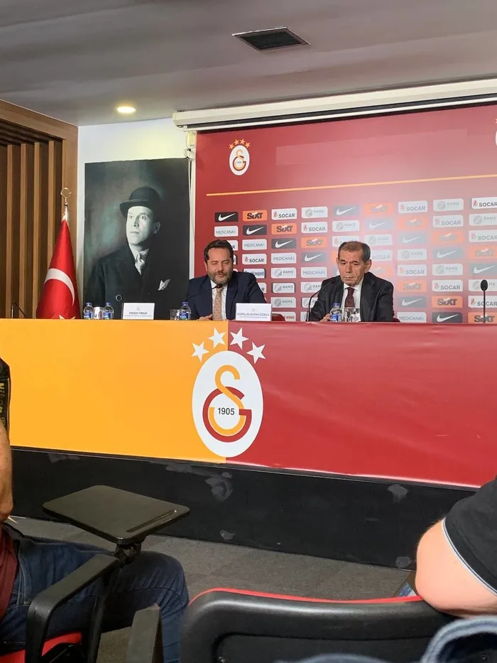 galatasaray-baskani-dursun-ozbek-yaptiklarinin-hesabini-tek-tek-soracagim-bunlari-yanina-birakmam-ali-koc-1716216113877.jpg Dursun Özbek'ten ahaber.com.tr'ye flaş açıklama! Herkesin merak ettiği soruyu yanıtladı | Ali Koç sahadayken Özbek neredeydi? - 2