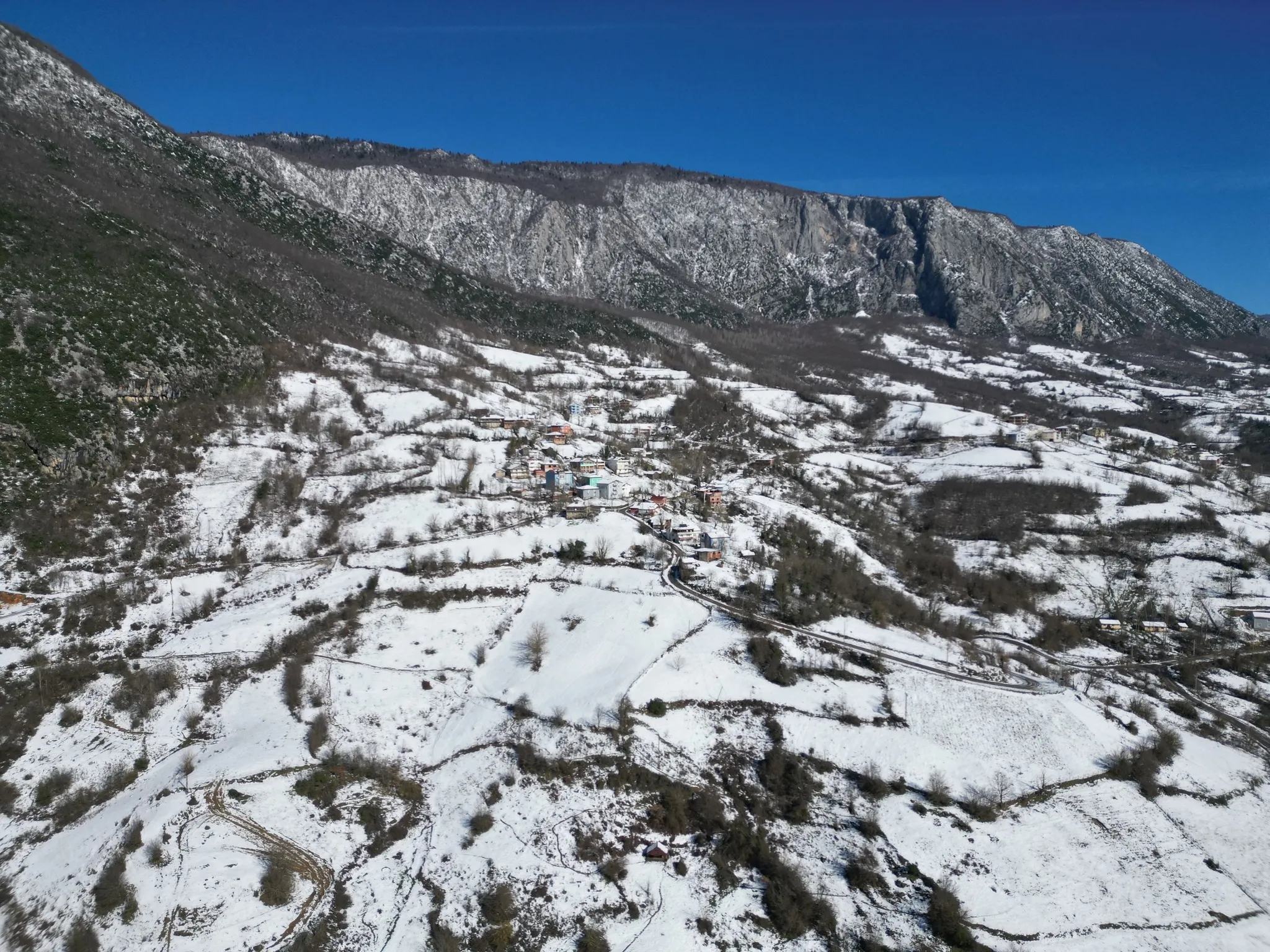 Küre Dağları Milli Parkı'nda kar manzarası