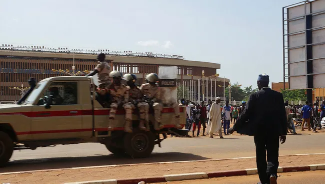 Nijer’den orduya en üst düzeyde müdahaleye hazır olun çağrısı