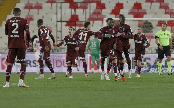 Sivas’ta gollü beraberlik! Sivasspor 3-3 Trabzonspor MAÇ SONUCU