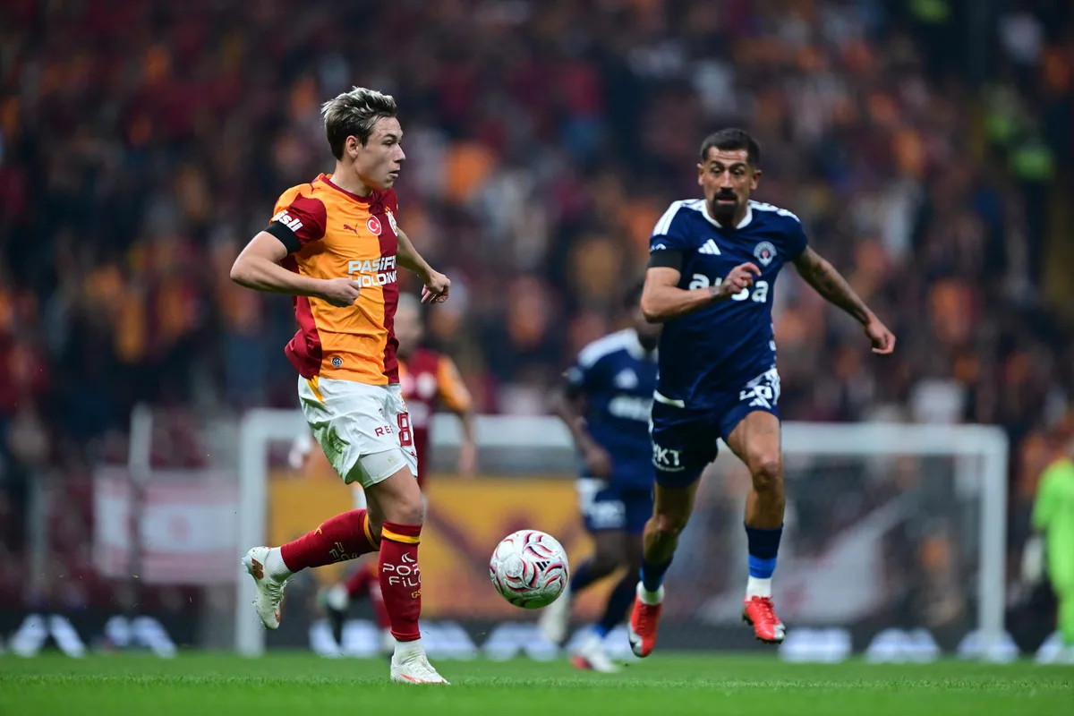 kerem-demirbaydan-mactaki-isliklar-sonrasi-seslenis-yanlis-anlasildim-1791577411173.jpg Kasımpaşalı Kerem Demirbay, Galatasaray taraftarından özür diledi! Gelen tepkiler sonrası konuştu - 1