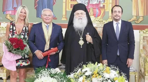 Yunan yanlısı ABD’li senatör Bob Menendez bir kez daha Türkiye’yi alçakça hedef aldı