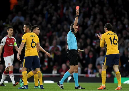 Arsenal-Atletico Madrid maçına Fransız hakem Turpin damga vurdu