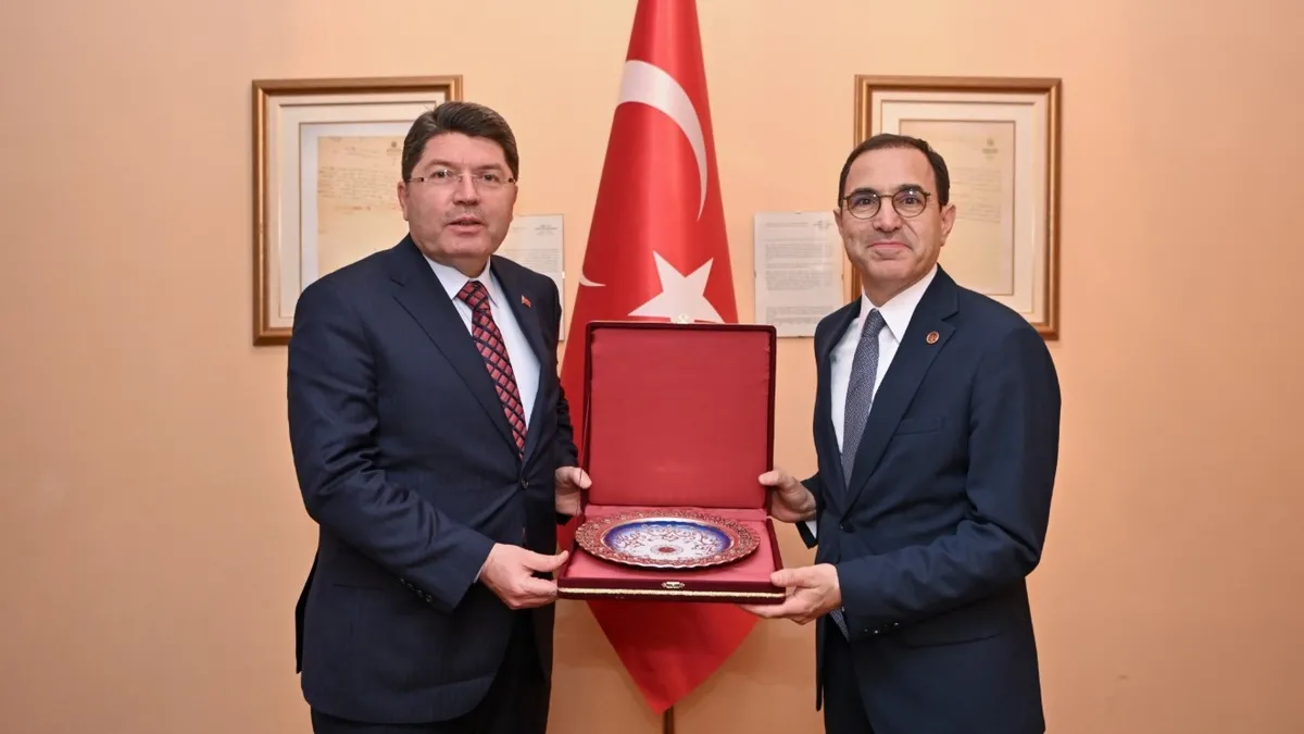 Adalet Bakanı Tunç'tan St. Petersburg Başkonsolosluğuna ziyaret