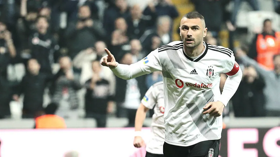 Beşiktaş yeni golcüsünü buldu! Burak Yılmaz'ın yanına gelecek