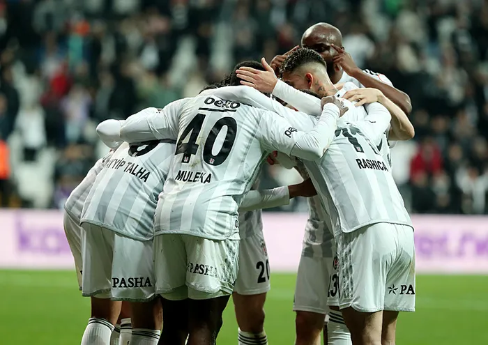 besiktas-kendi-evinde-galip-geldi-mke-ankaragucunu-devirdi-1713553388116.jpg Beşiktaş kendi evinde galip geldi! MKE Ankaragücü'nü devirdi - 4