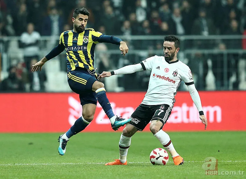 Aykut Kocaman'dan iki yıldız için şok karar! 10