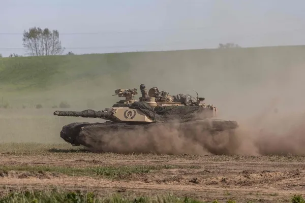 jens-stoltenberg-abdnin-m1-abrams-tanki-ingiltere-ve-almanyaninkilerle-birlikte-fark-yaratabilir-1674674972232.jpg Jens Stoltenberg: ABD'nin "M1 Abrams" tankı İngiltere ve Almanya'nınkilerle birlikte fark yaratabilir - 1