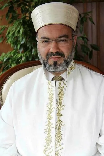 prof-dr-mehmet-emin-ay-ayasofya-i-kebir-camiinde-gorevlendirildi-1664534253114.jpeg Prof. Dr. Mehmet Emin Ay Ayasofya-i Kebir Camii'nde görevlendirildi - 1