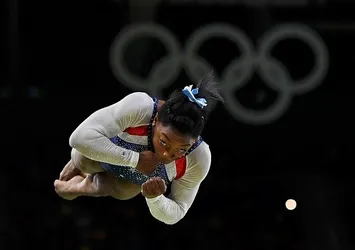 Simone Biles altın madalya kazandı!