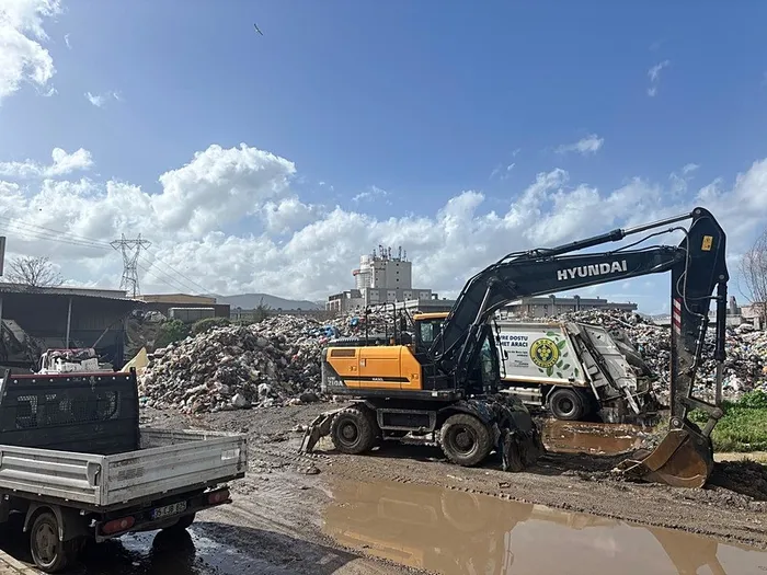 bakanlik-denetiminde-chpli-belediyelere-milyonluk-ceza-ayni-ihlali-3-kez-yapmis-1771685785724.jpeg Bakanlık denetiminde CHP’li belediyelere milyonluk ceza! Aynı ihlali 3 kez yapmış - 3