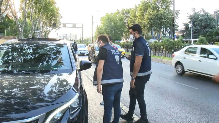 İstanbul genelinde 22’inci "Yeditepe Huzur Denetimleri" gerçekleştirildi | İşte fotoğraflar... - 2