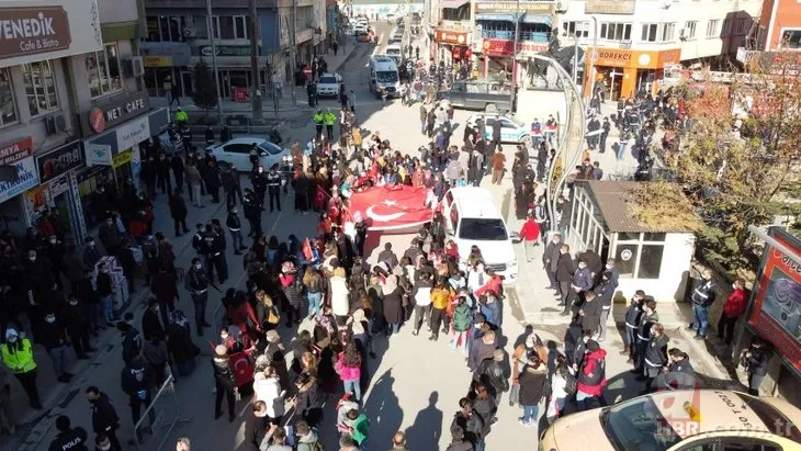 Hakkari’de PKK’ya tepki Diyarbakır annelerine destek yürüyüşü