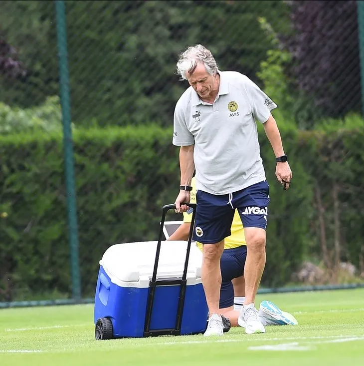 Fenerbahçe teknik direktörü Jorge Jesus sahadaki liderini seçti!