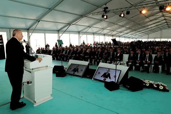 Son dakika: Başkan Erdoğan: AKM vatan ve millet düşmanlarına verilmiş en güzel cevap olacaktır!