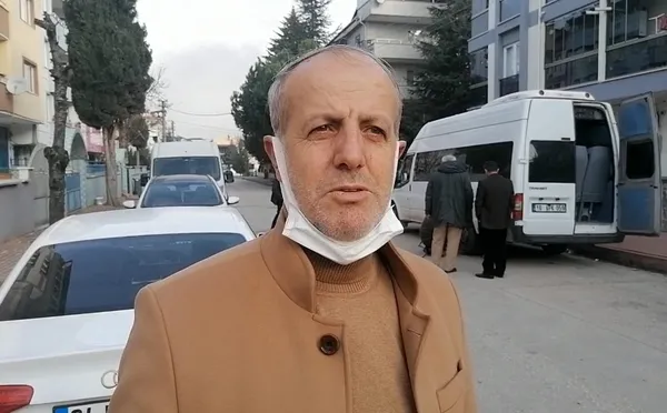 bursada-sevgilisiyle-kavga-eden-genc-hincini-sokaktaki-araclardan-aldi-tam-13-aracin-1641810450315.jpg Bursa’da sevgilisiyle kavga eden genç hıncını sokaktaki araçlardan aldı: Tam 13 aracın… - 5
