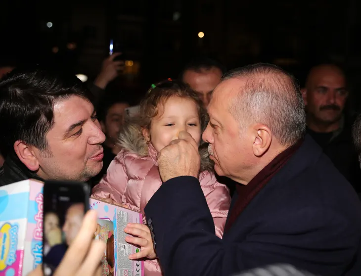 Başkan Erdoğan'ın çocuk sevgisi - 1