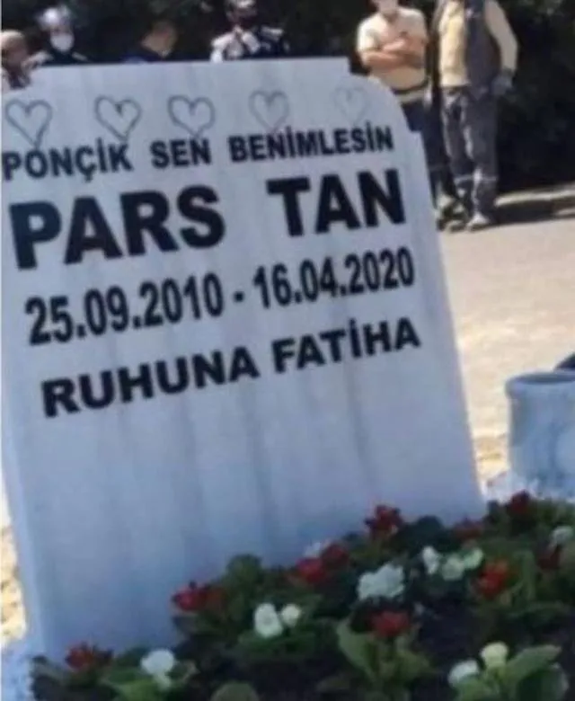 Ebru Şallı ve Harun Tan’ın çocukları Pars’ın mezar taşında yazanlar kahretti