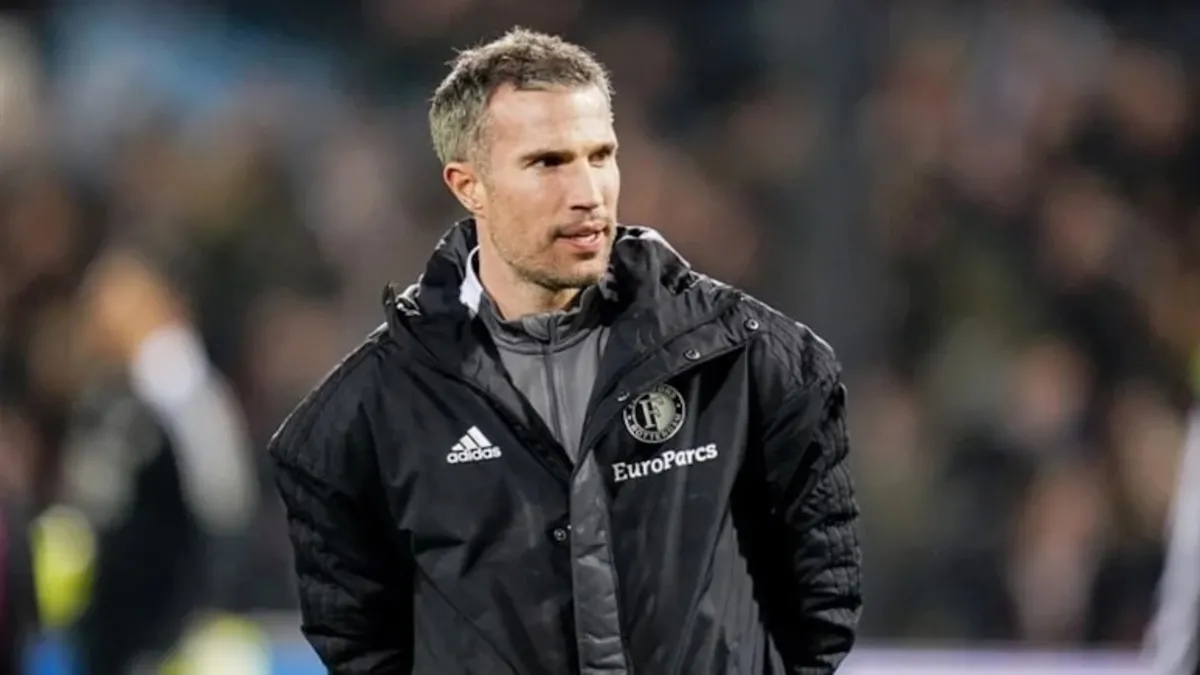 Robin Van Persie Feyenoord'un yeni hocası oldu