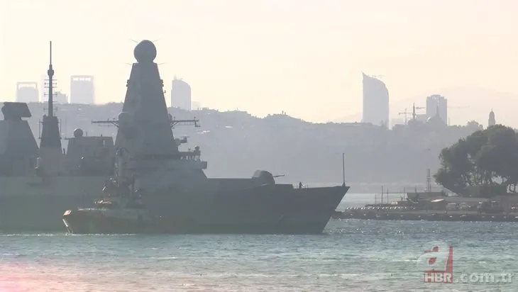 Rusya'ya karşı harekete geçen İngiltere'nin savaş gemisi İstanbul Boğazı'nda demirledi!