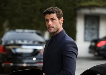 Berk Cankat "Aşk ve Gözyaşı" kadrosunda! Geçmişten gelen beklenmedik misafir...