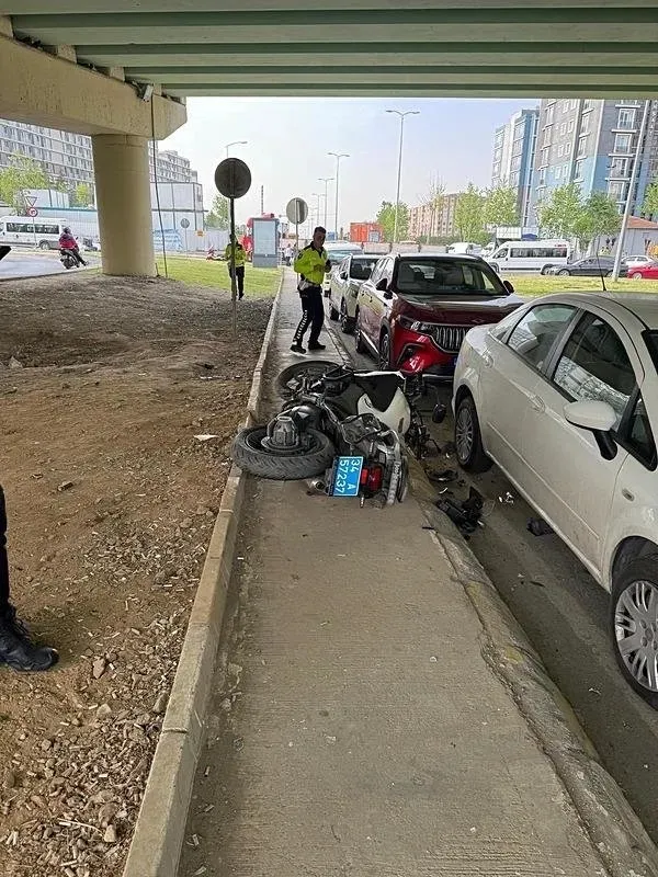 1714075961443.jpeg Ümraniye'de kaza yapan polis memuru şehit oldu! çişleri Bakanı Ali Yerlikaya'dan taziye mesajı: Milletimize başsağlığı diliyorum - 3