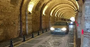 Beylerbeyi Sarayı Tüneli trafiğe açıldı