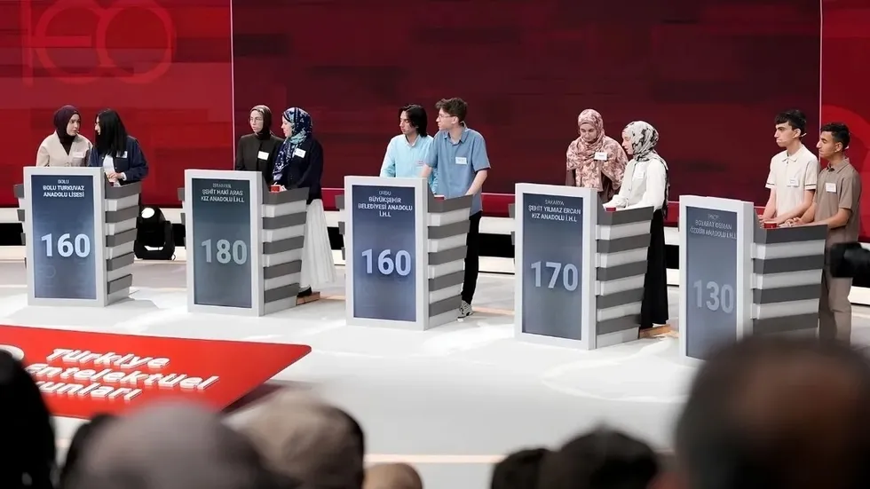 Dev final atv ekranlarında büyük beğeni topladı: Türkiye Entelektüel Oyunları kazananları belli oldu - 2
