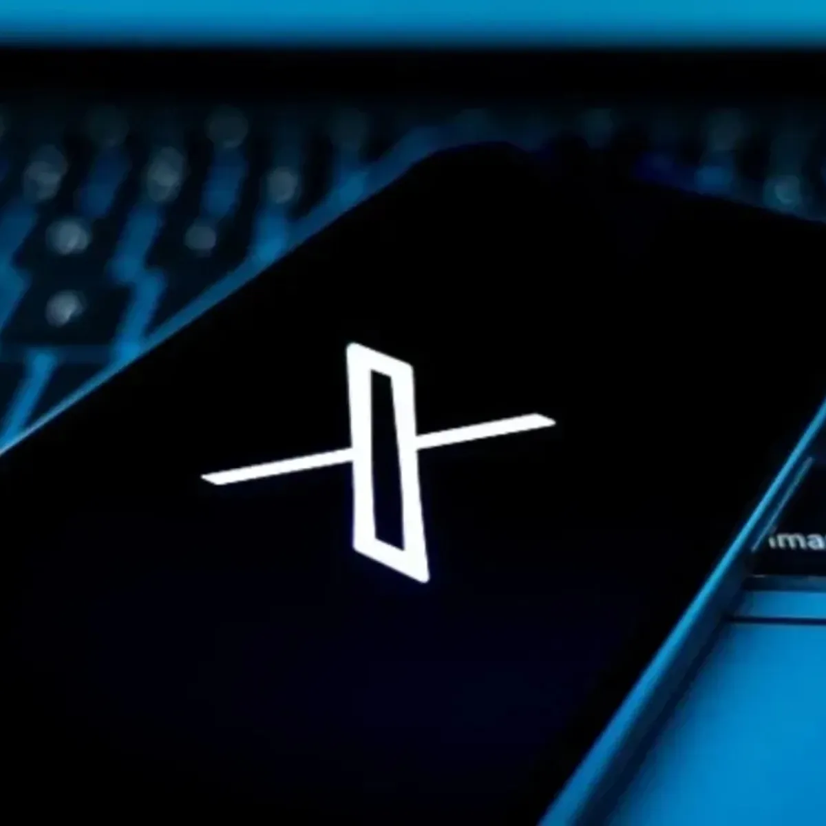 X’te erişim problemi: X çöktü mü, neden açılmıyor?