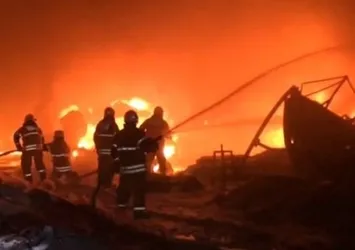 İzmir'de büyük yangın