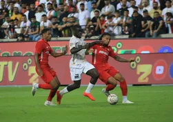 Diyarbakır'da Beşiktaş maçı öncesi farklı gece: Amed Sportif 5-0'lık galibiyetle 10 puana yükseldi