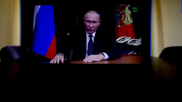 Putin gözlerinin yaşına bakmayacak! Seferberlikten kaçanın cezası 2 katına çıktı