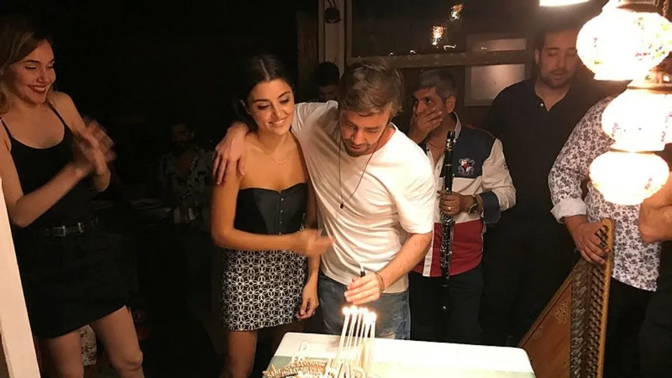 murat dalkilic ile hande ercel arasindaki yas farki bakin kacmis unlulerin yaslari