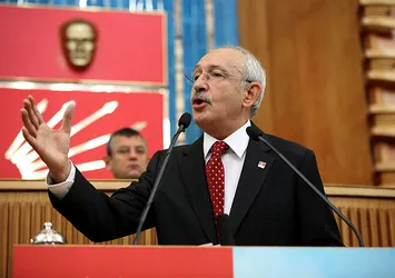 CHP'de seçim öncesi şok istifalar