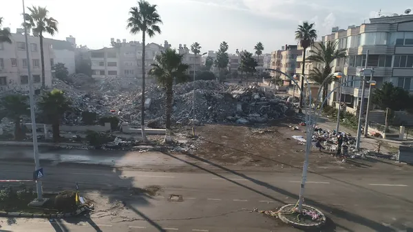 bakanligin-iskenderunda-kentsel-donusum-karari-danistaydan-boyle-dondu-arsalar-degerli-diyerek-karsi-cikmislar-1677169101582.jpg Bakanlığın 'İskenderun'da kentsel dönüşüm' kararı Danıştay'dan böyle döndü! 'Arsalar değerli' diyerek karşı çıktılar - 2