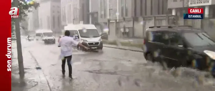 İstanbul'da şiddetli yağış! Vatandaşlar zor anlar yaşadı - 7
