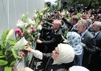 Başkan Erdoğan, Srebrenitsa Soykırımı anma programına video mesajla katılacak