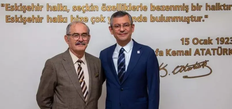 Osmanlı düşmanı CHP'li Yılmaz Büyükerşen'den hadsiz sözler: "Osmanlı Devleti beyaz tenli karılar için sefer düzenlerdi" | Tepkiler çığ gibi büyüdü