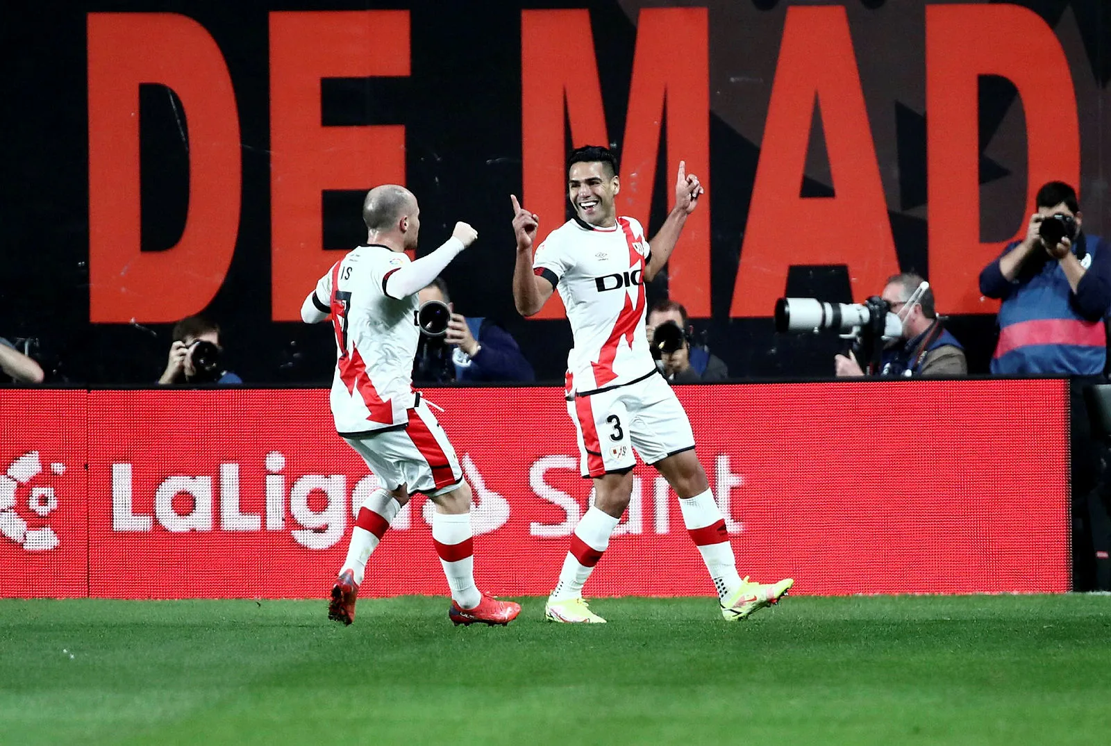 Falcao İspanya'da tarihe geçti! Barcelona karşısındaki galibiyeti getiren gol