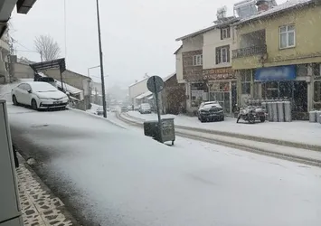 Çelikhan beyaza büründü