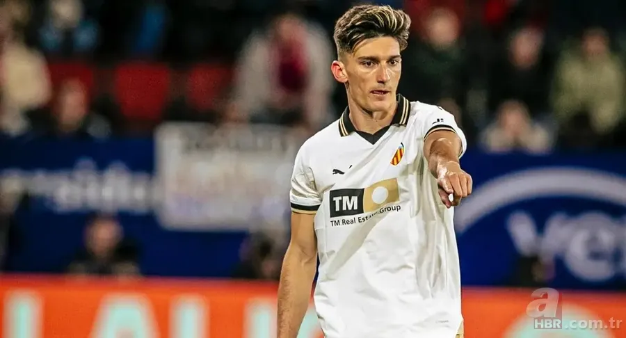 Fenerbahçe'de orta sahaya yeni aday! Mourinho o ismi istedi! Transfer operasyonu hız kesmiyor 14