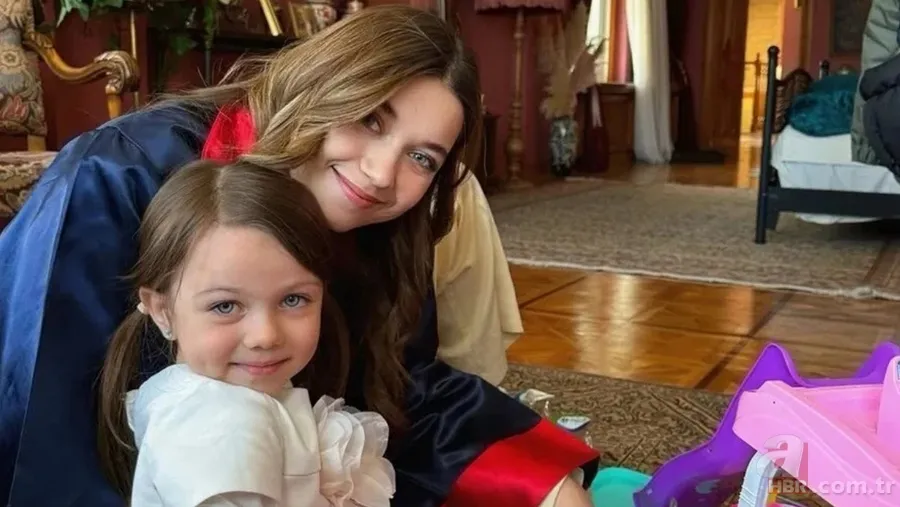 A.B.İ.'nin Çağla'sı Afra Saraçoğlu'nu gülümseten ziyaret: "Güzel yürekli Afram" 6