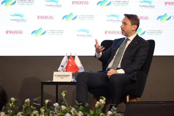 Enerji ve Tabii Kaynaklar Bakanı Alparslan Bayraktar: Türkmen gazını Türkiye’ye getirmek için anlaşma yaptık