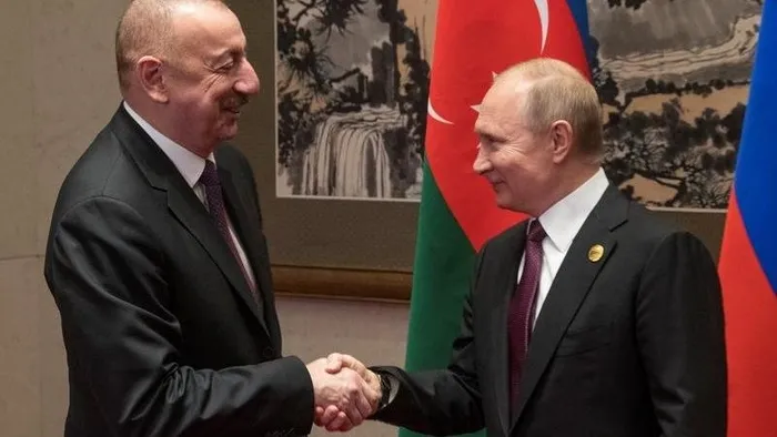 Azerbaycan Cumhurbaşkanı Aliyev, Rusya Devlet Başkanı Putin bir araya geldi - 1