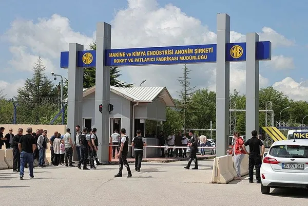 ankarada-roket-fabrikasinda-patlama-msb-aci-haberi-duyurdu-5-isci-sehit-oldu-patlama-neden-oldu-ankara-valisi-1686385534269.jpeg