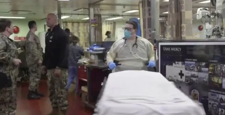 ABD’li acil tıp uzmanı isyan etti: İlaçlar ve ekipmanlar tükendi, koruyucu kıyafet yok - 1